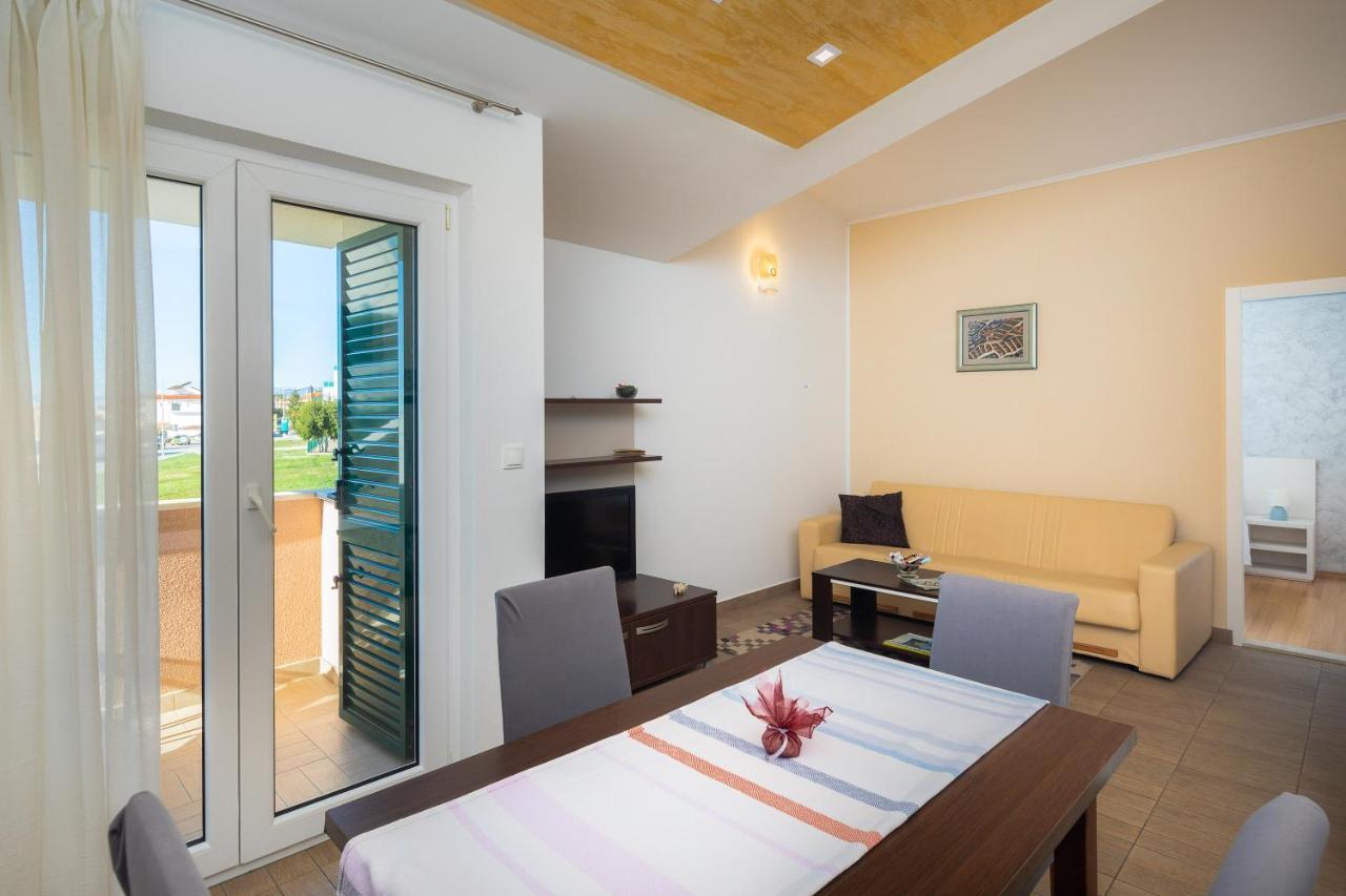 Apartments Vukovic Podstrana Exterior photo